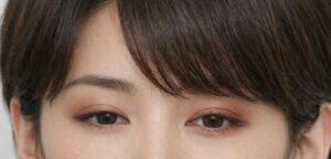 血色寄りのオレンジ。派手ではないが色味は分かる。