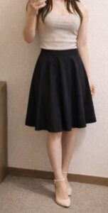 女装スカート膝丈の例|膝が隠れる長さで脚の太い部分を出さないバランス